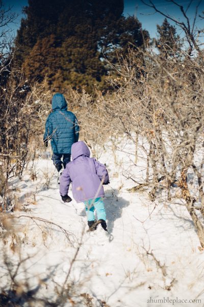 My favorite nature hike gear! #homeschool #naturehike #charlottemason